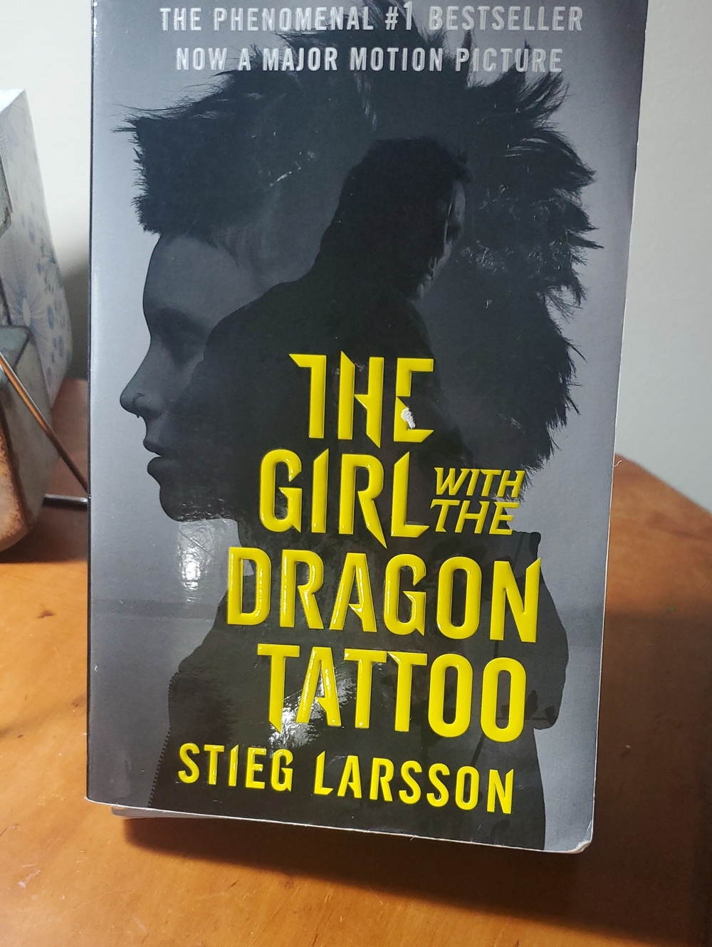 The Girl with the Dragon Tattoo - Stieg Larsson (Gray & Black Cover)